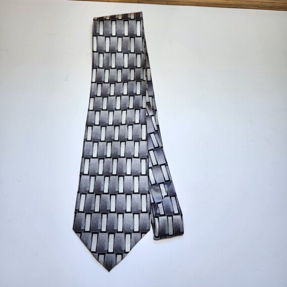 Pierre Cardin Mens Necktie Grey-Black-White Squares 100% Silk Neck Tie 3… - Picture 2 of 7